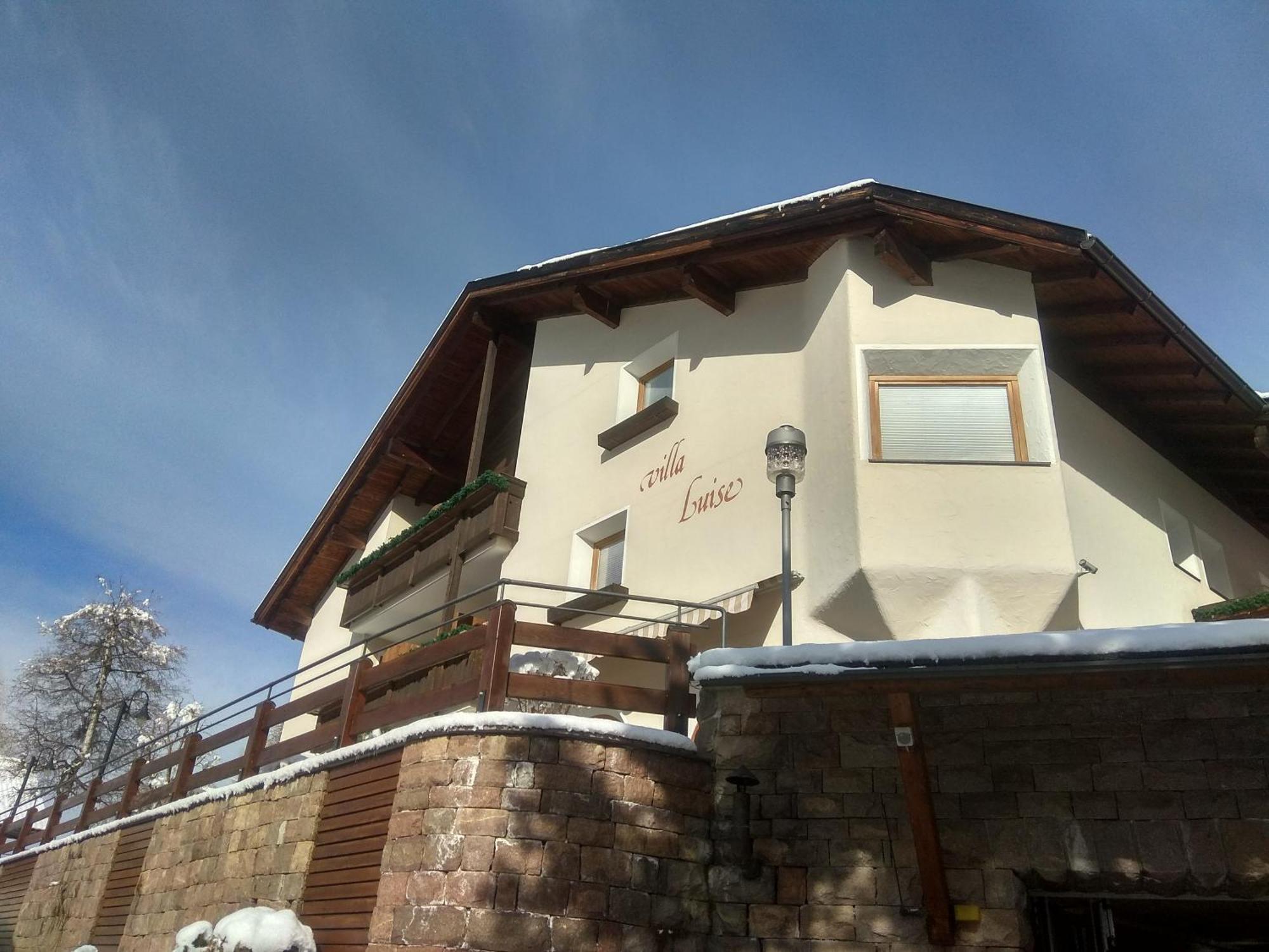 אורטיסיי Villa Luise מראה חיצוני תמונה